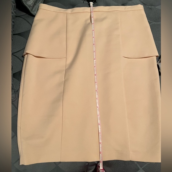 Medium Zara Basic Light Peach Skirt - Picture 7 of 10